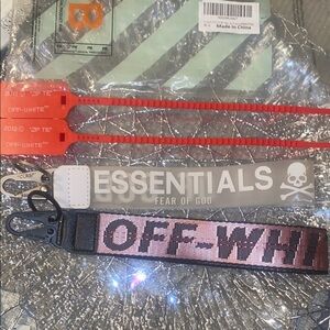 OFF-WHITE & ESSENTIAL Strap Set!